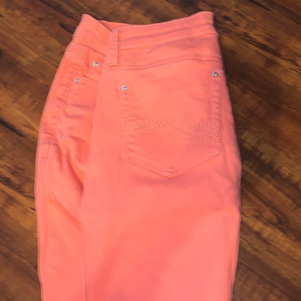 Capris - Picture 2 of 2